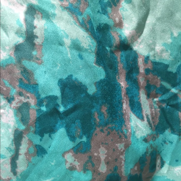 Turquoise Top - Picture 3 of 5